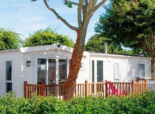 Campsite Benodet Breaks - Port De Plaisance Hotel